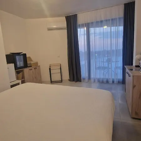 Cinexa Club Hotel 3*